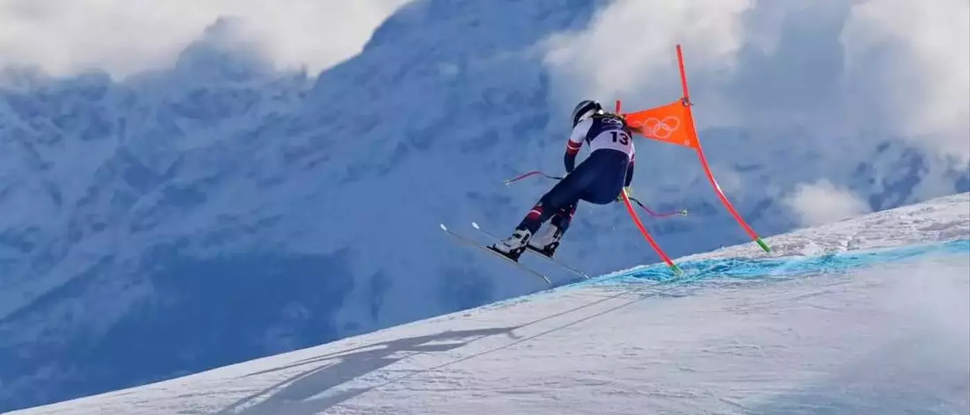 Lindsey Vonn's Olympic Dream Ends in Dramatic Downhill Crash