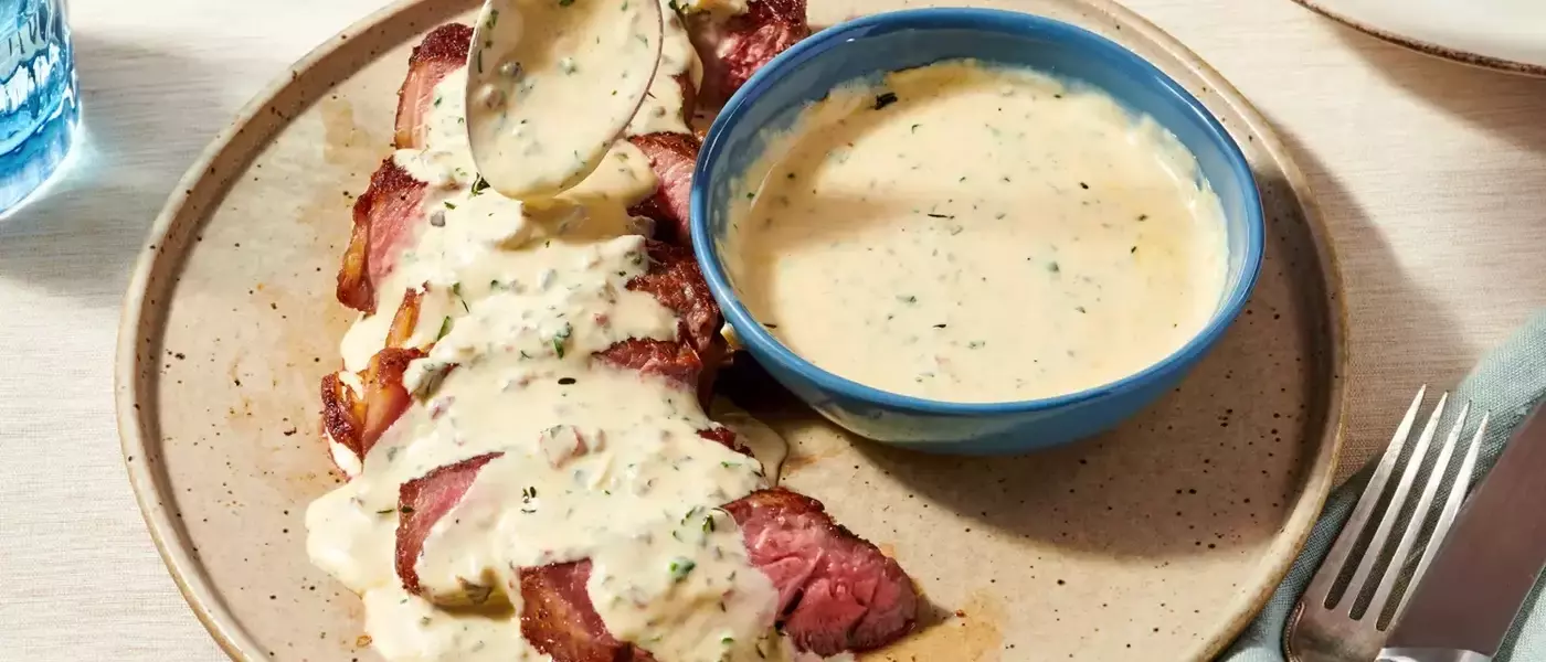 The Art of Crafting Creamy Chipotle Gorgonzola Sauce