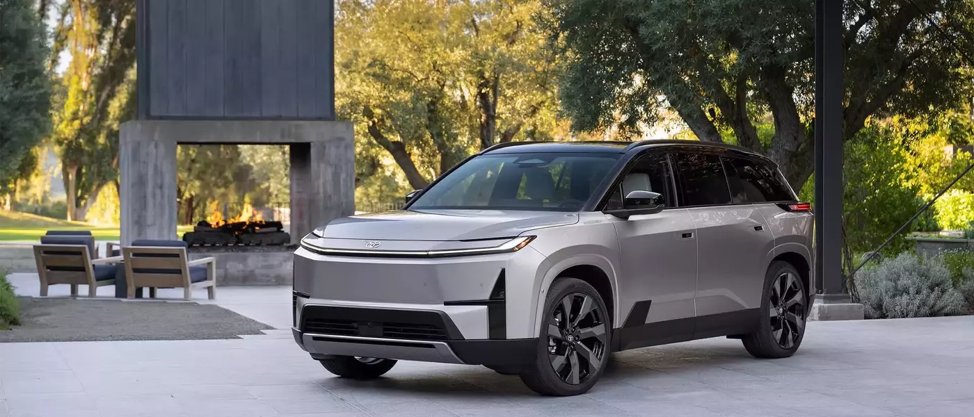 Toyota Unveils 2027 Highlander EV: A Bold Step into the All-Electric SUV Market