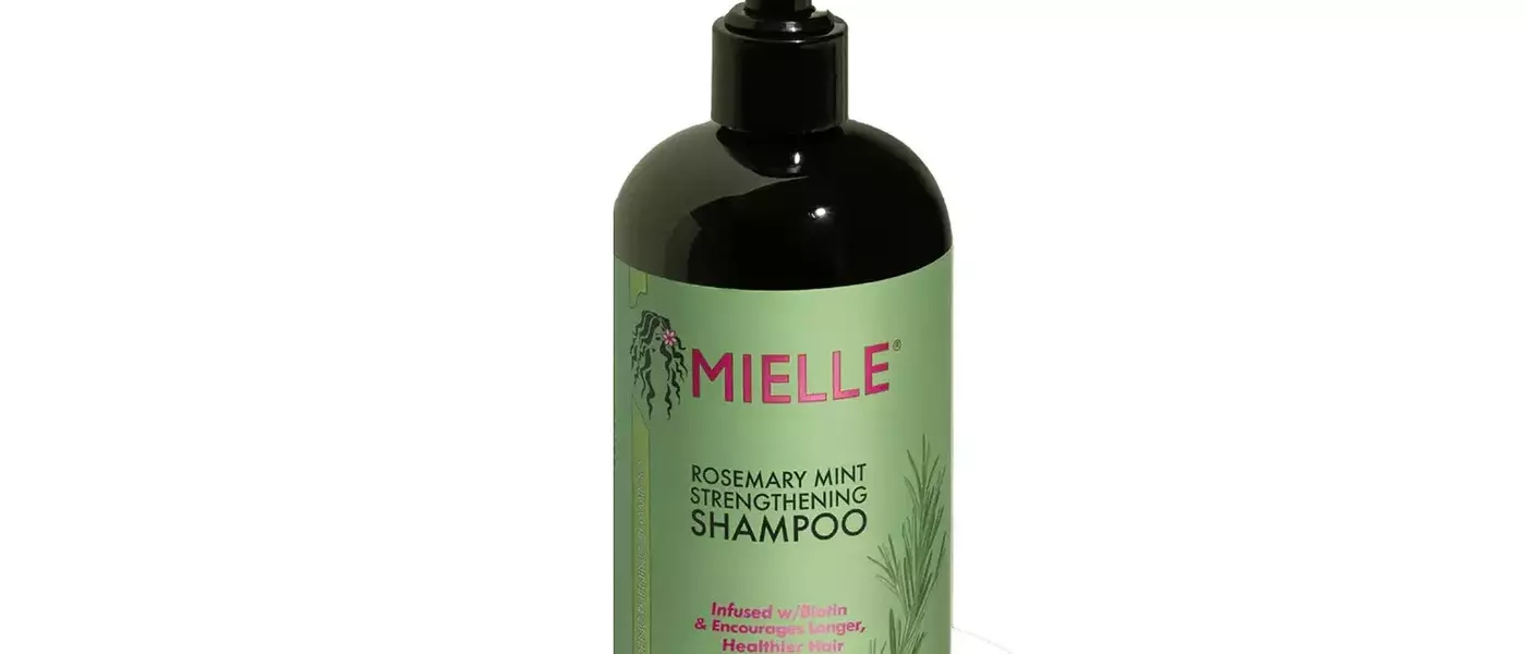 Revitalizing Hair After Childbirth: A Guide to Postpartum Hair Care