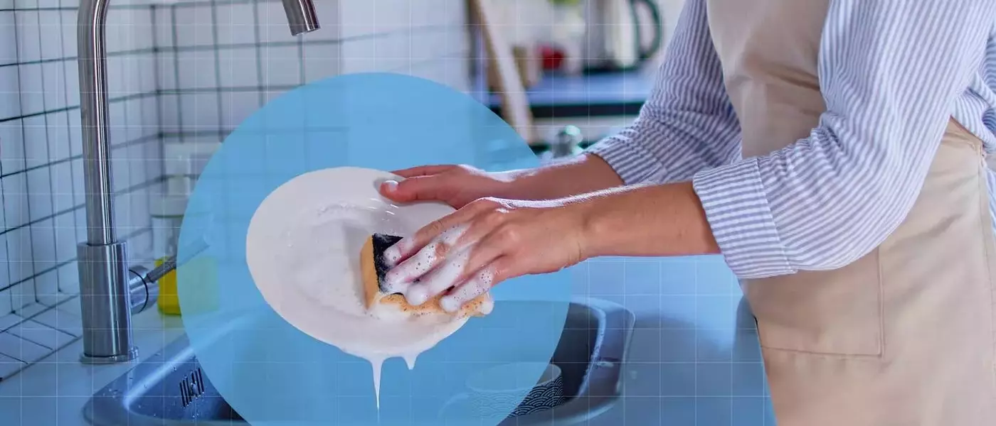 The Lifespan of Your Kitchen Sponge: When to Replace and How to Extend Its Use