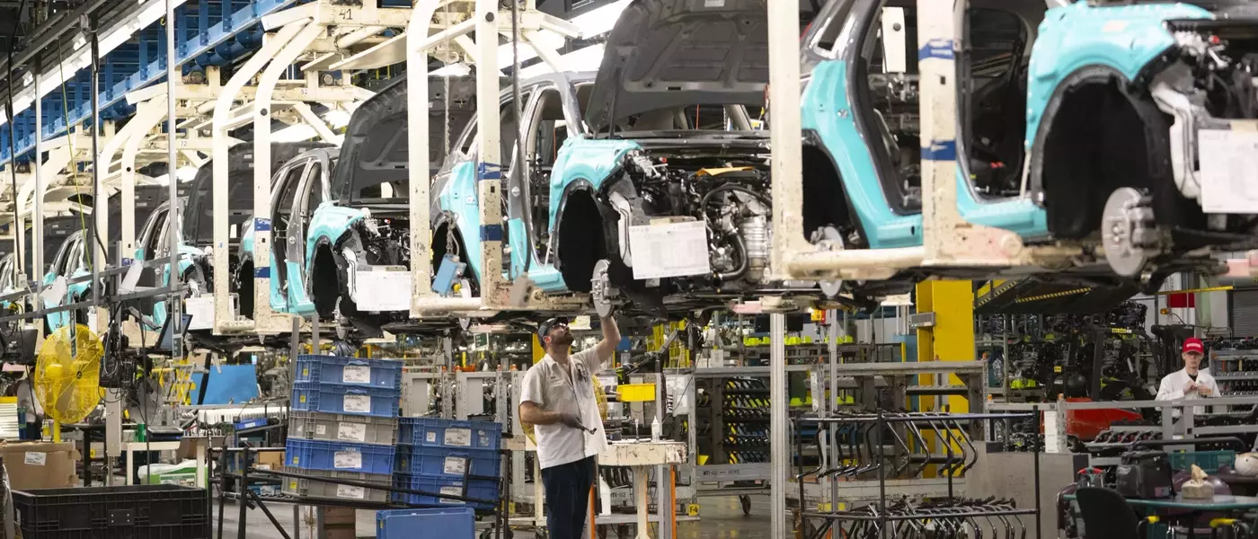 Supreme Court's Tariff Ruling: A Mixed Bag for Automakers