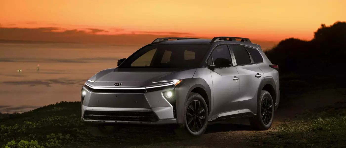 Toyota bZ Woodland vs. Subaru Trailseeker: A Comparative Analysis of Electric Crossovers