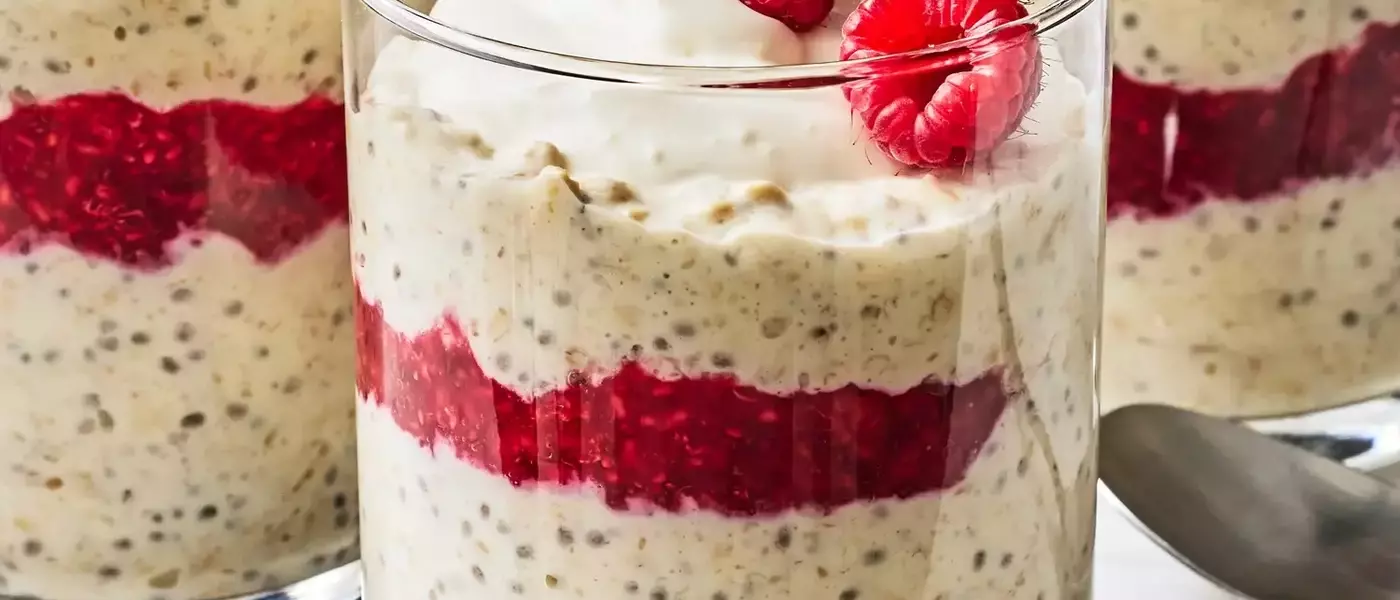 Delectable Raspberry-Lemon Cheesecake Overnight Oats: A Wholesome Breakfast Treat