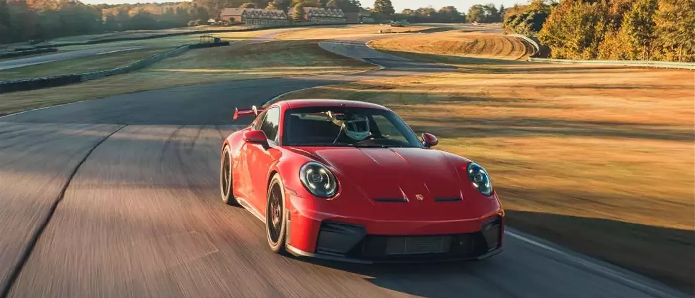 Manual Porsche 911 GT3 Shines in Track Performance