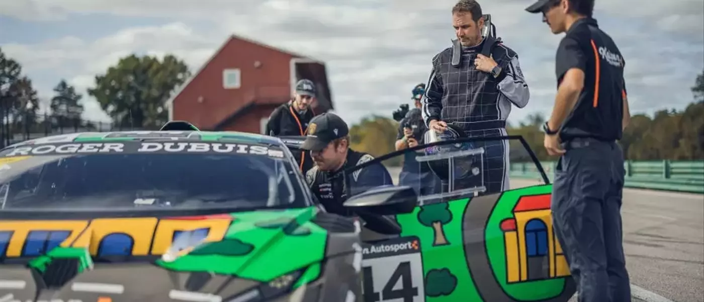 Lamborghini Huracán Super Trofeo Evo2 Dominates Lightning Lap 2026