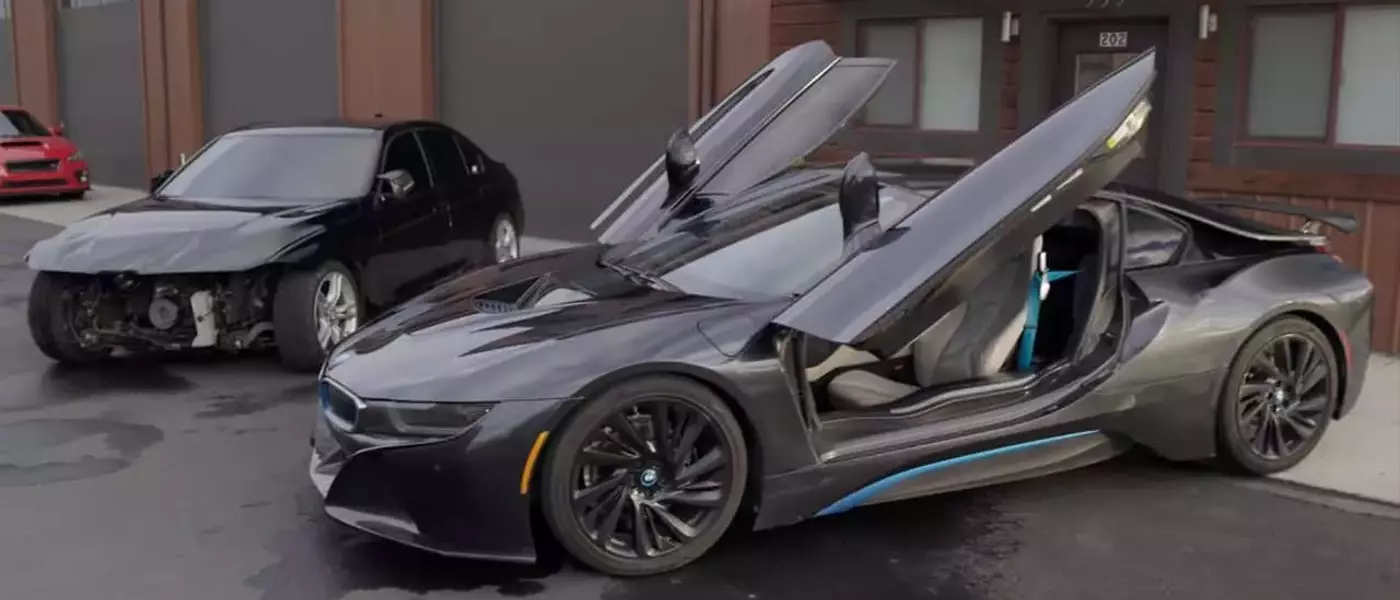 Enthusiast Reimagines BMW i8 with a Potent Straight-Six Engine