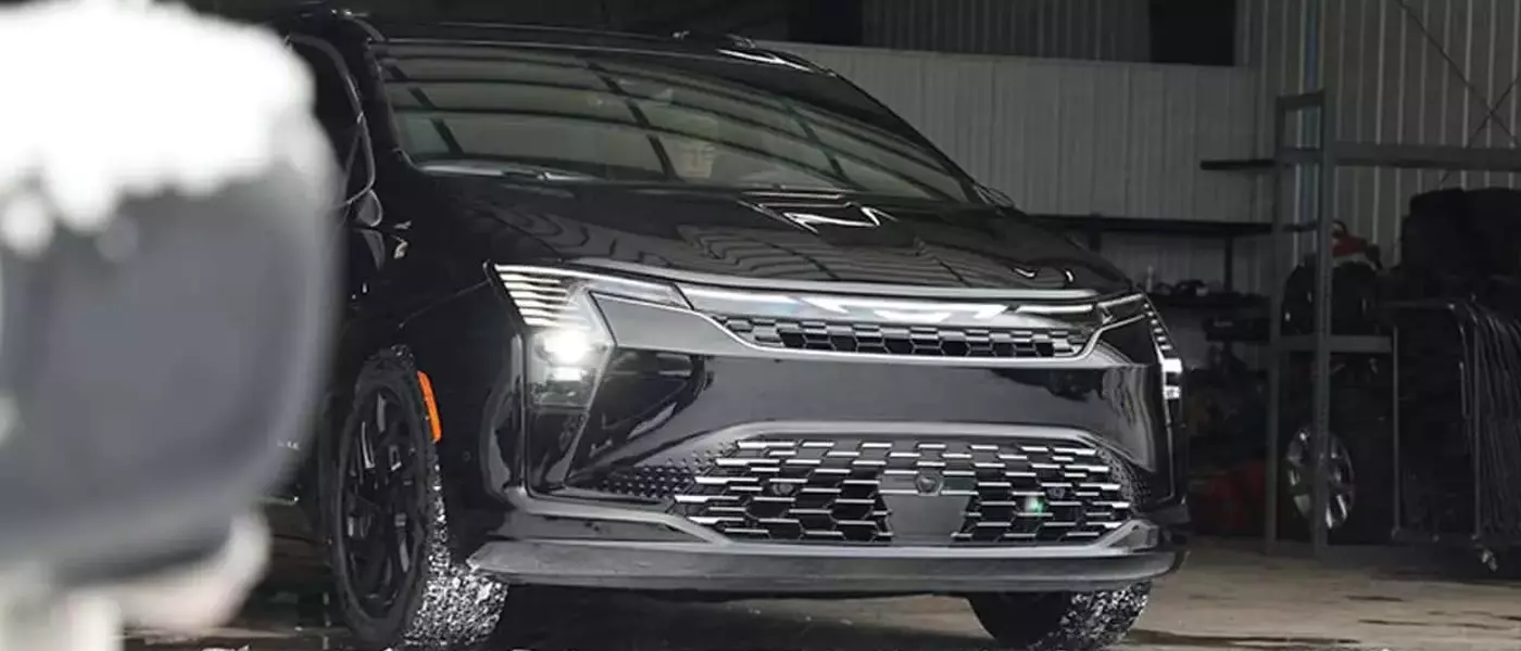 2027 Chrysler Pacifica Facelift Unveiled with Striking New Design