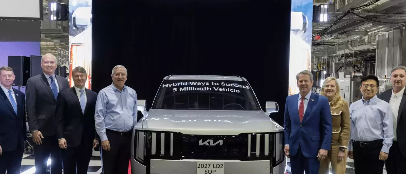 Kia's 2027 Telluride: A New Era of Hybrid Manufacturing in the U.S.