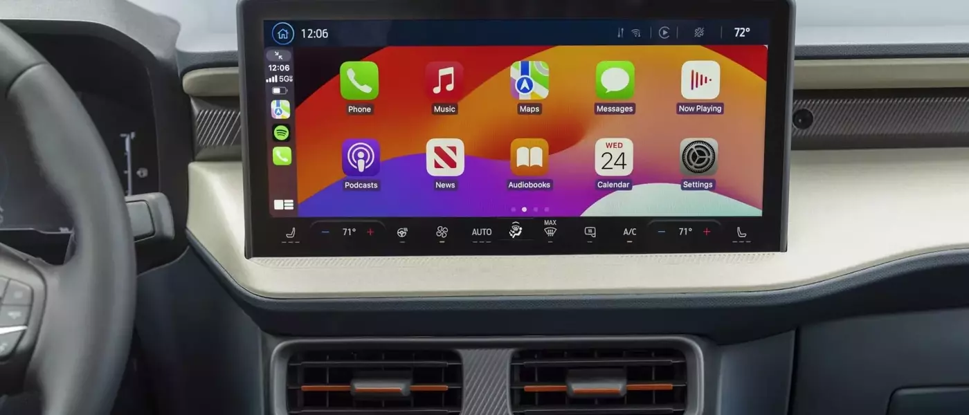 The Automotive Industry's Billion-Dollar Shift: Why Automakers Are Ditching CarPlay and Android Auto