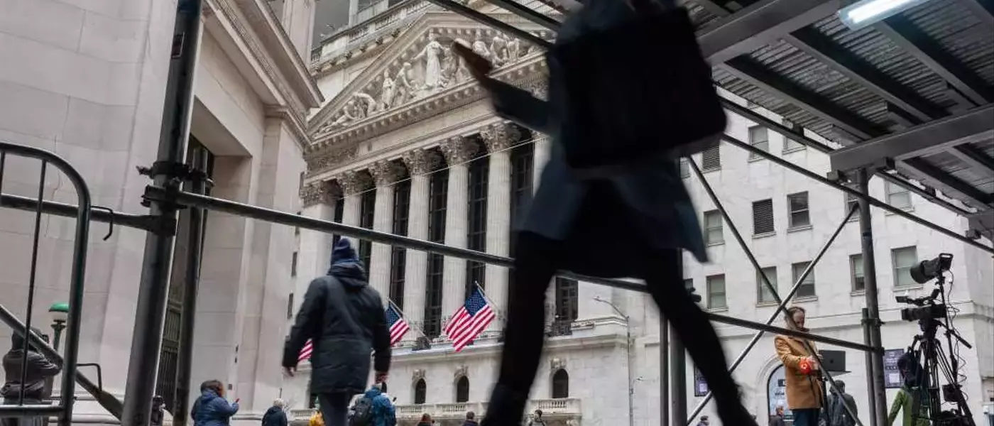 Wall Street Bets on Tariff Refunds After Supreme Court Ruling