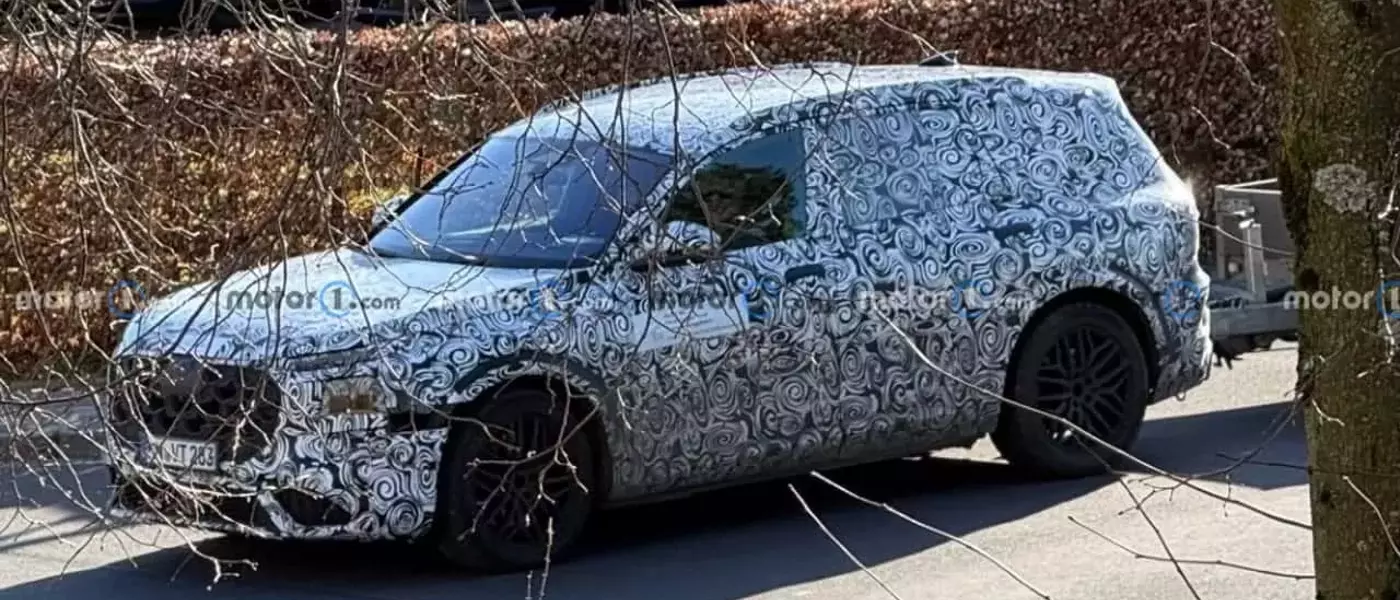 Audi Q9 Prototype Spotted Undergoing Towing Tests