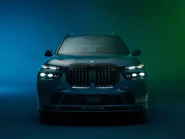BMW Unveils Exclusive Alpina XB7 Manufaktur Edition