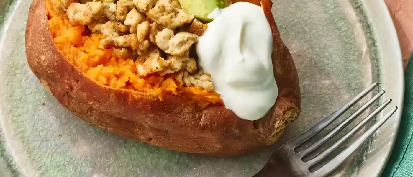 Stuffed Sweet Potatoes with Ground Turkey & Avocado: A Healthy & Flavorful Meal
