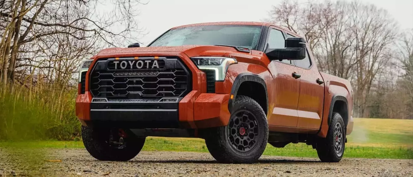 Toyota Reportedly Developing 'Hammer' Pickup to Rival Ford Raptor