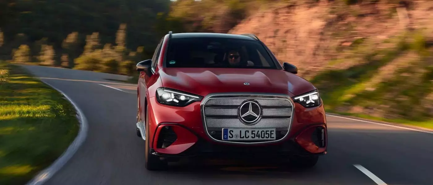 2027 Mercedes-Benz GLC400 4Matic Electric: A Deep Dive into Innovation and Luxury