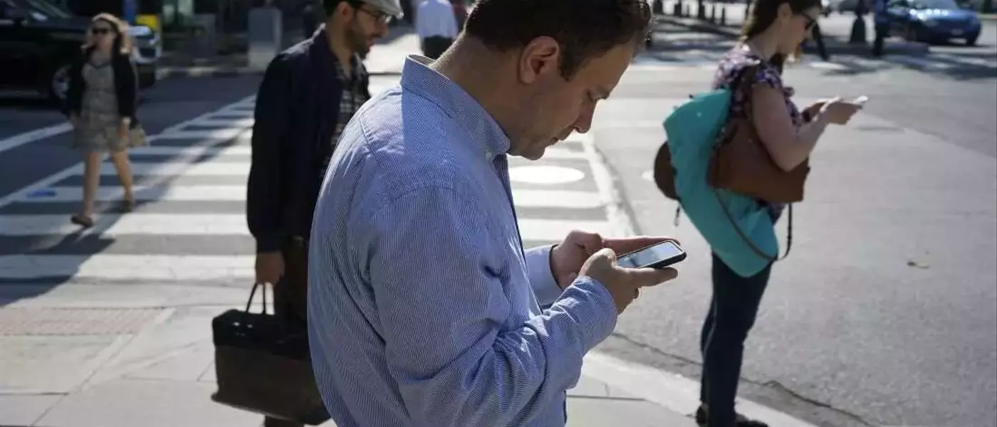 Government Agencies Purchase Citizen Data Without Warrants, Raising Privacy Concerns