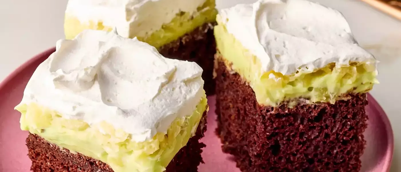 Delightful Italian Pistachio Cake