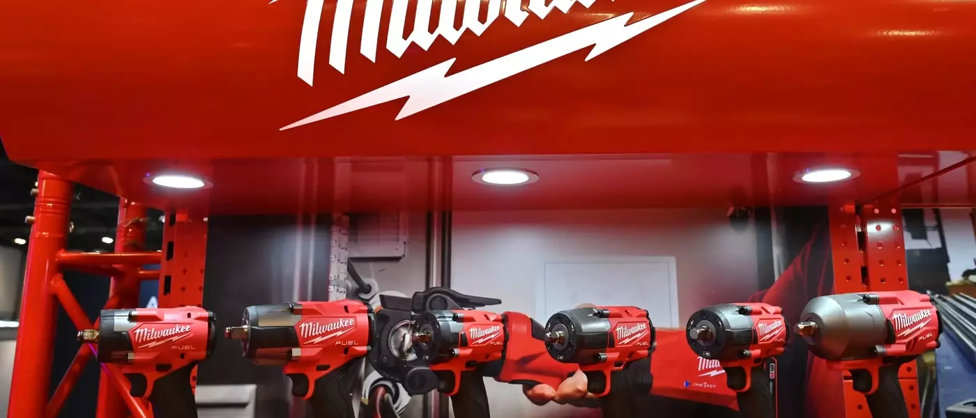 Milwaukee M12 Cordless Ratchet Kit: A Powerful Tool for Mechanics