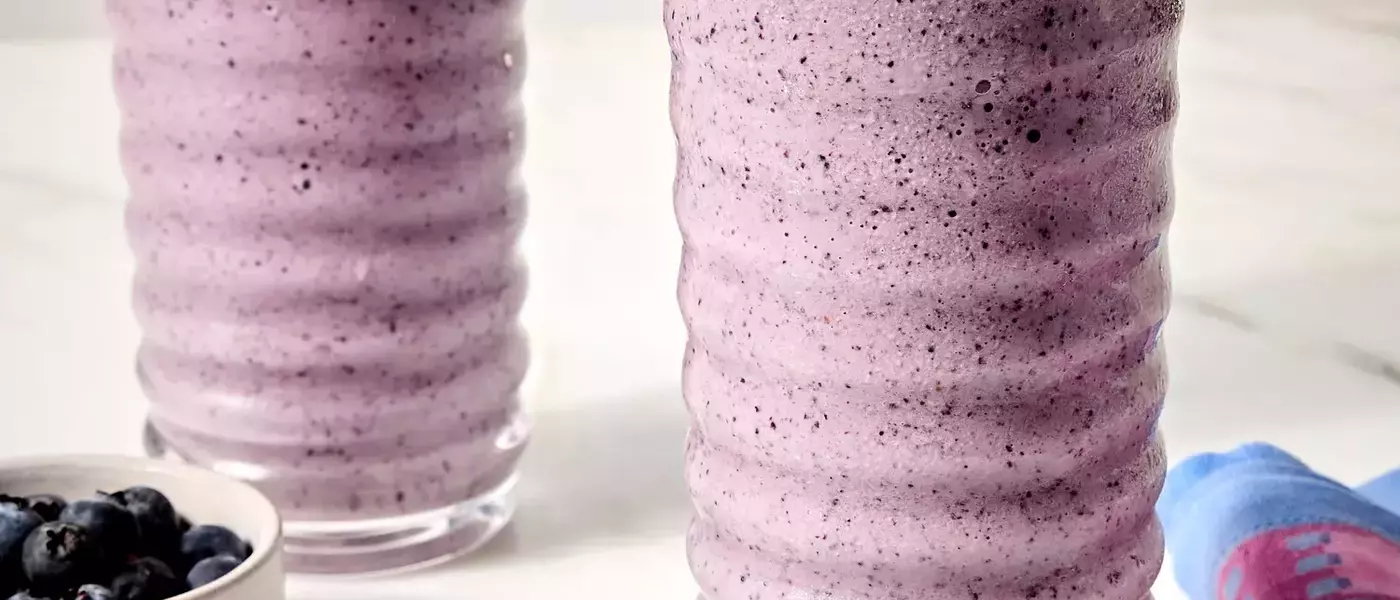 Wholesome Blueberry Oatmeal Smoothie: A Nutritious Start to Your Day