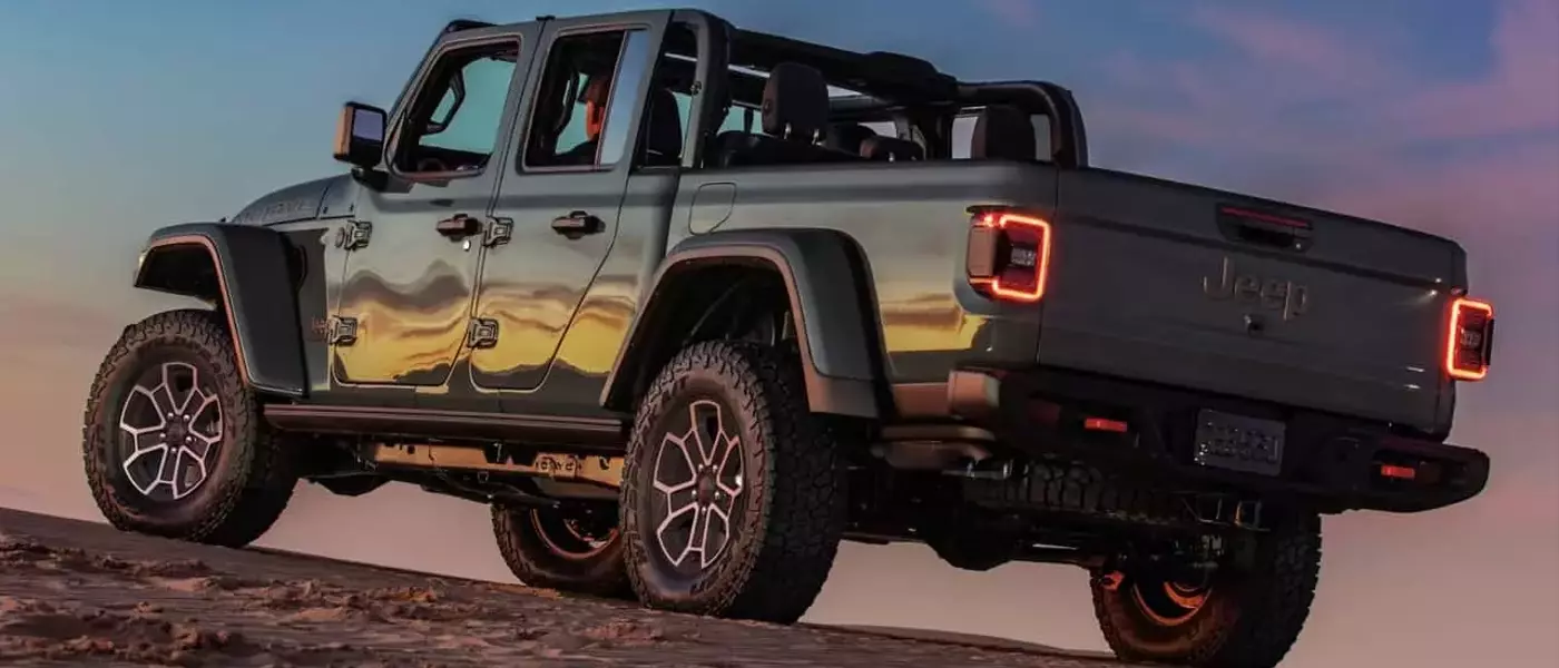 Jeep Gladiator Manual Transmission Expected to Return