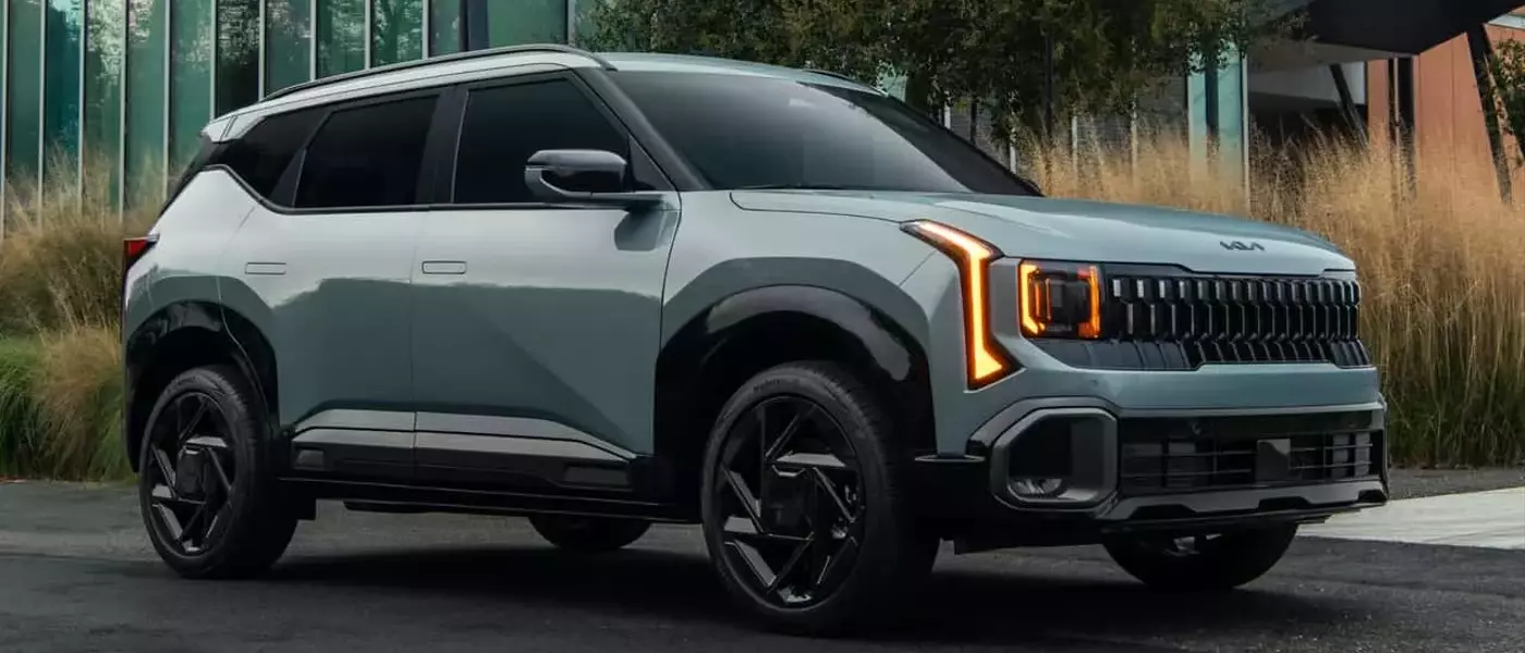 Kia Unveils 2027 Seltos with Telluride-Inspired Design and Multiple Powertrain Options
