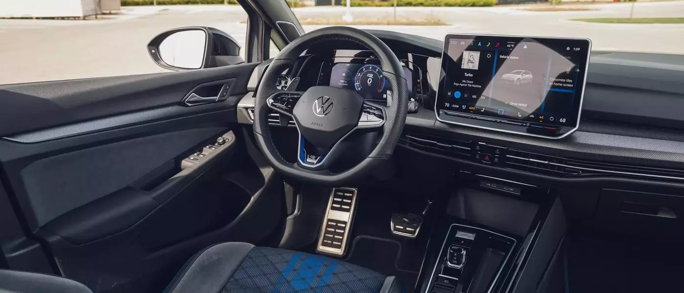 2026 Volkswagen Golf R: Euro Style Package Enhancements