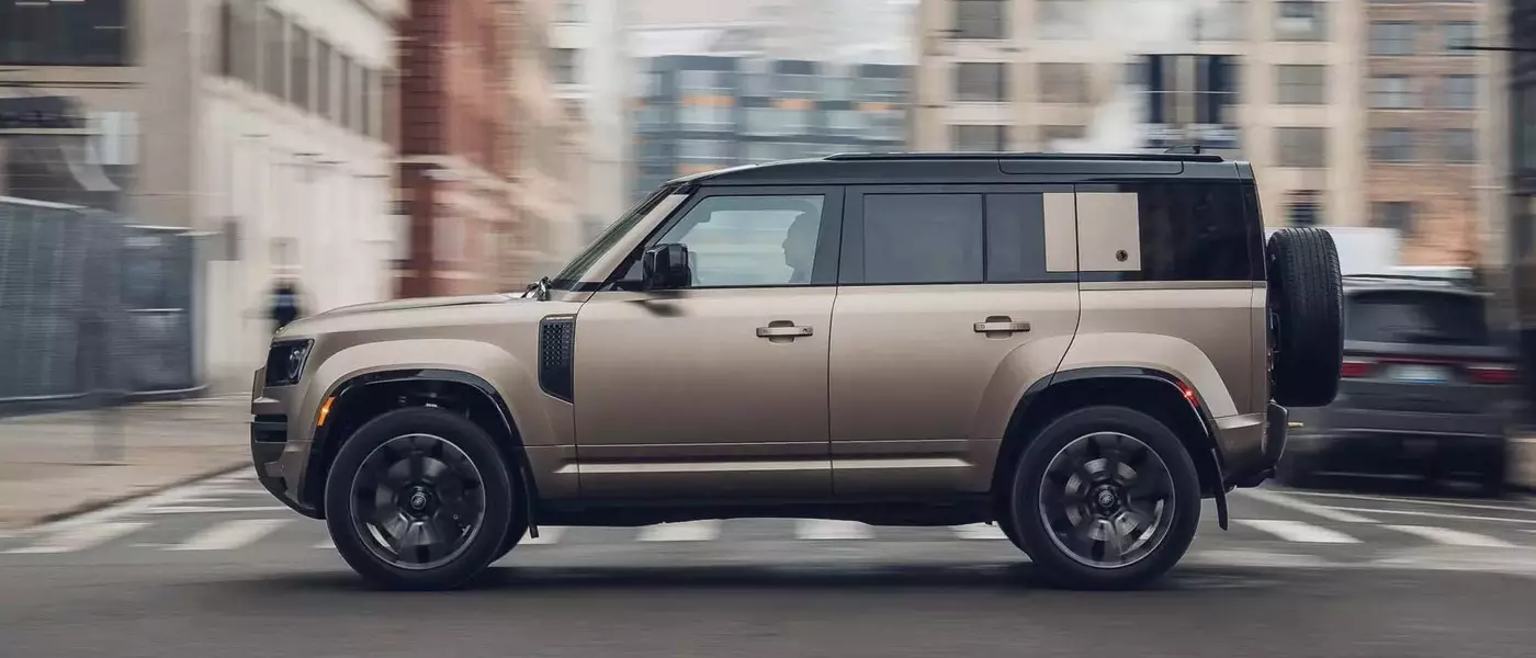 2025 Land Rover Defender OCTA: A High-Performance SUV Review
