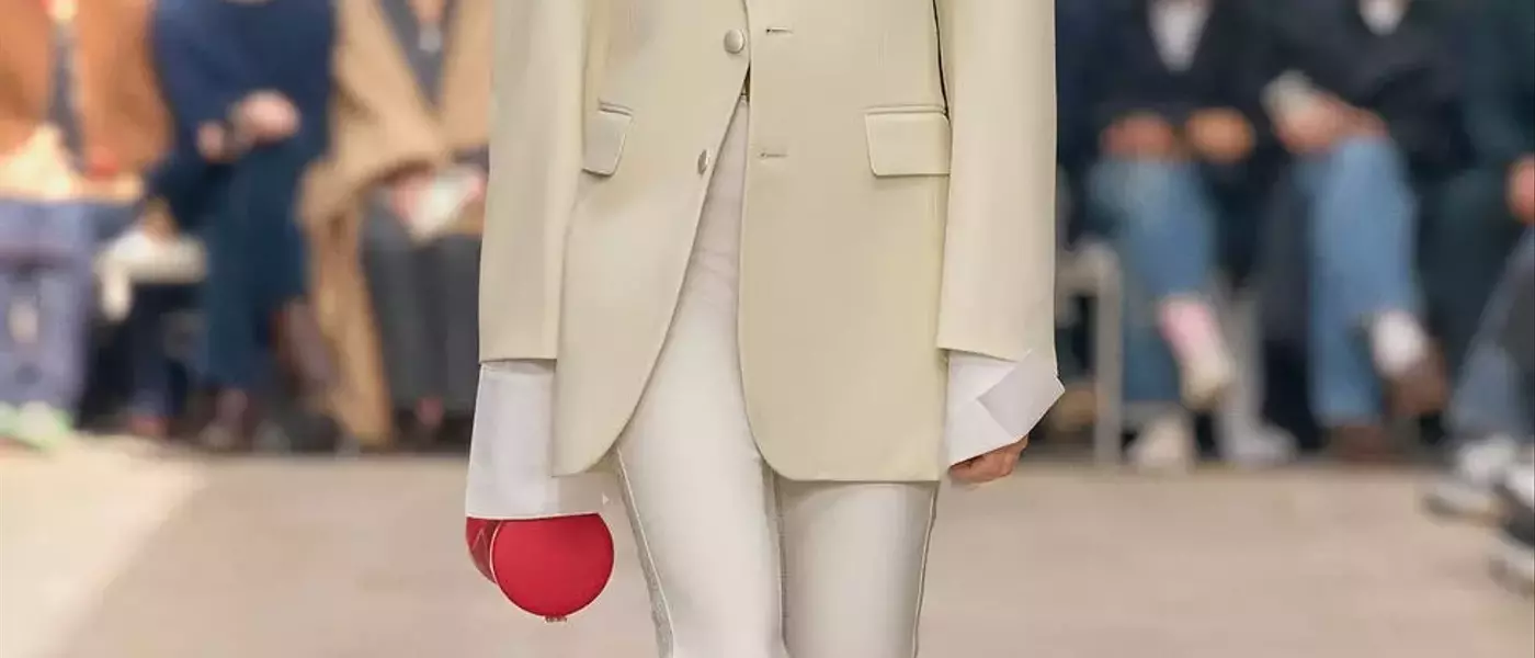 Elevate Your Spring Wardrobe: Creative Layered Necklace Styles for Button-Downs