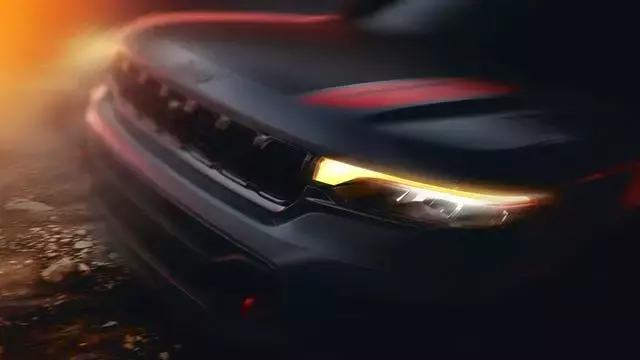Jeep Grand Cherokee Trailhawk Returns with Enhanced Off-Road Capabilities for 2027 Model Year