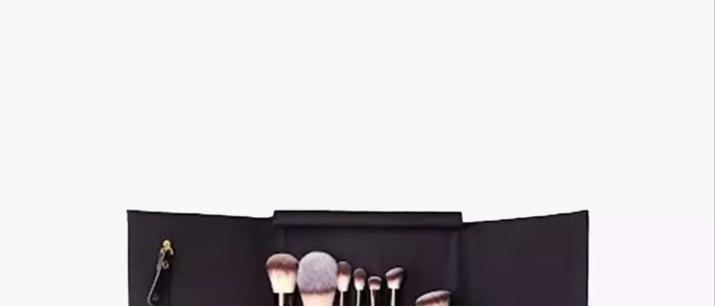 The Ultimate Guide to Travel Makeup Brush Sets for Flawless On-the-Go Beauty