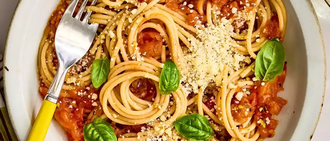 Quick and Healthy Tomato Pasta: A Weeknight Delight