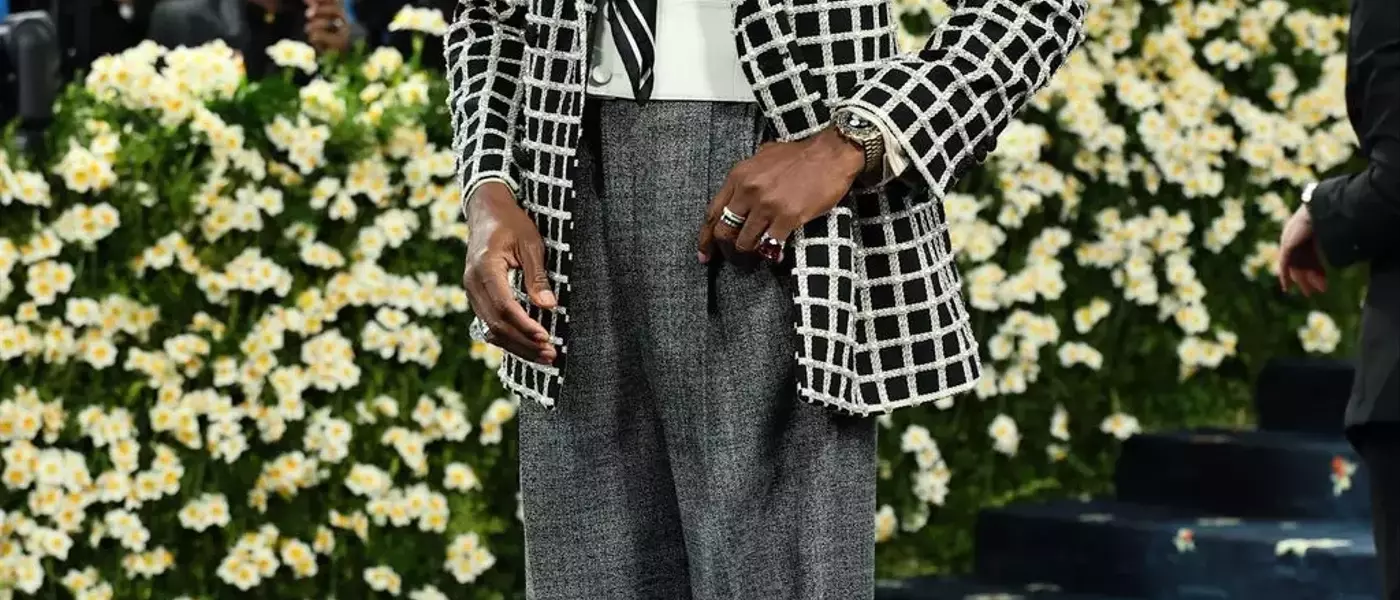 The Enduring Appeal of Loafers: Style Icons and Modern Interpretations
