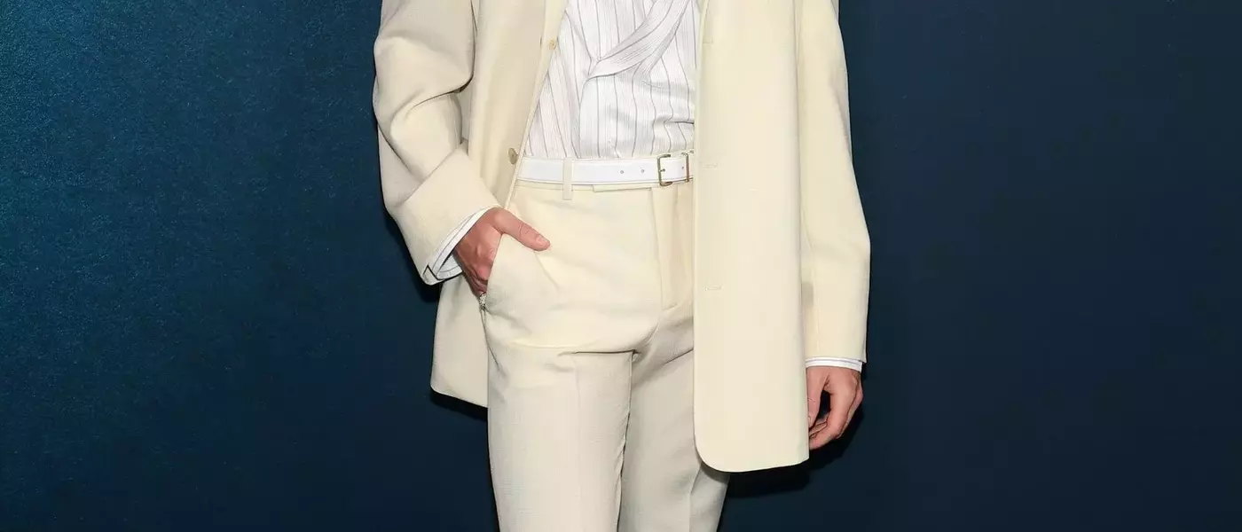 Connor Storrie's Monochromatic Style Triumph at Tiffany & Co. Event