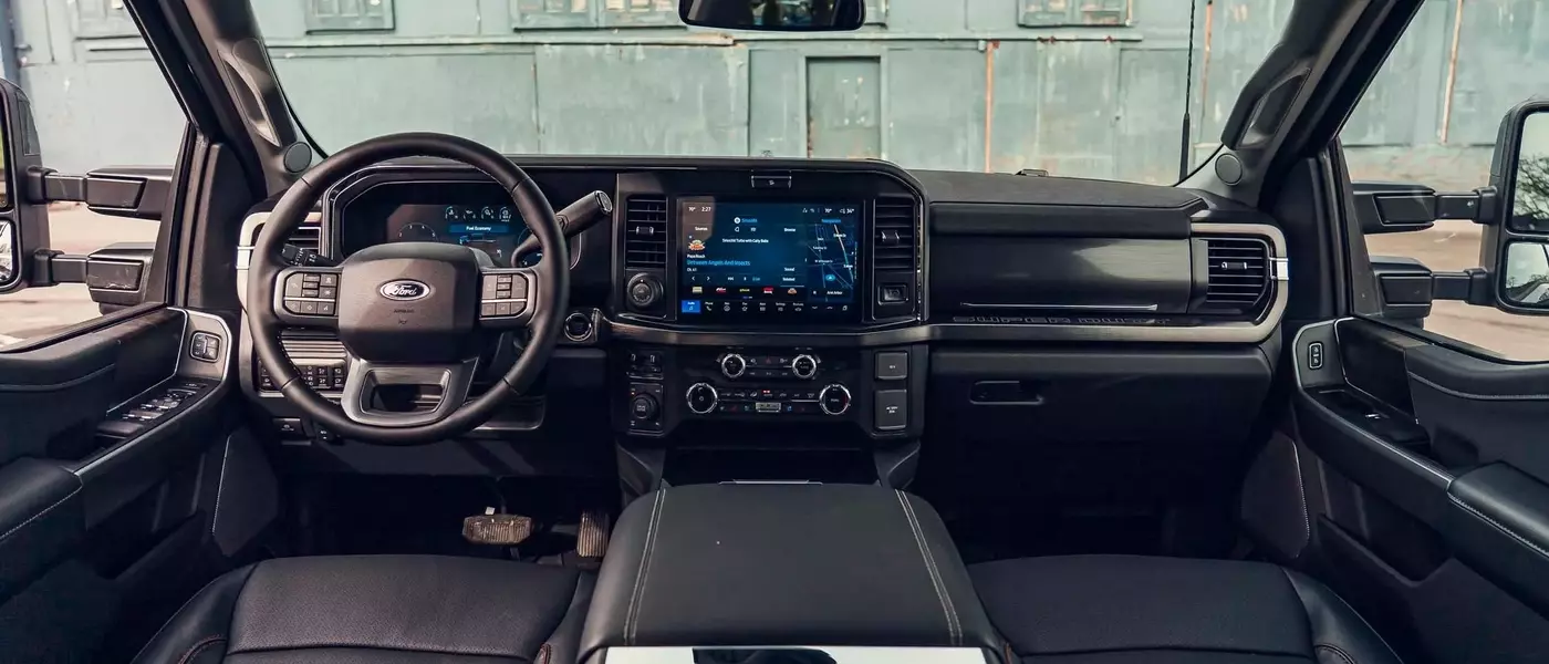 2026 Ford F-250 Super Duty Lariat: A Peek Inside the Luxurious Workhorse