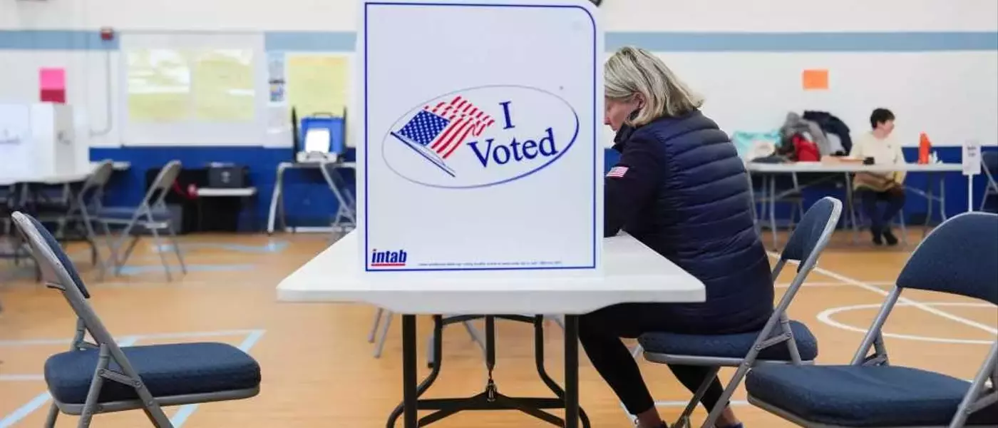 Virginia Voters Back Democratic Redistricting Efforts