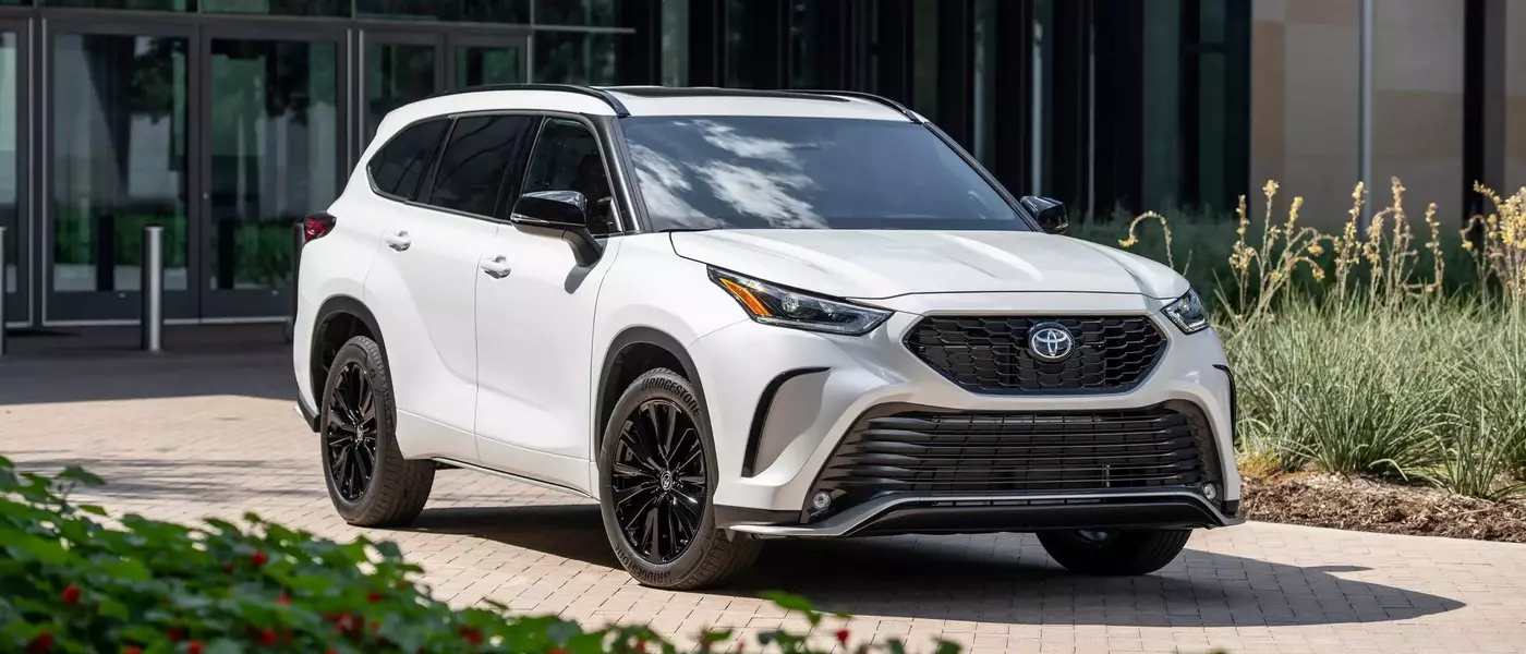 2026 Toyota Highlander: An In-depth Review of Performance, Features, and Value