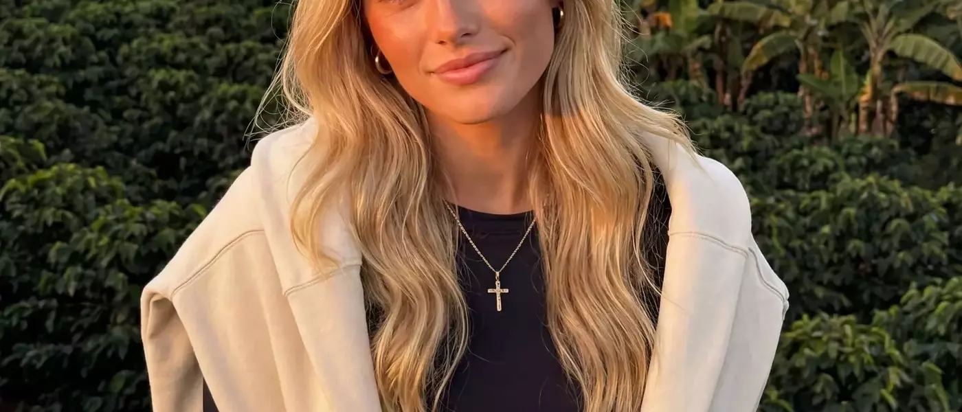 The Emergence and Ethical Dilemmas of AI Influencers in the Digital Age