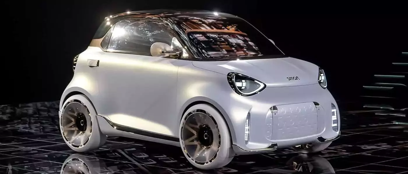 The Smart Car: A Return to Compact Electric Driving