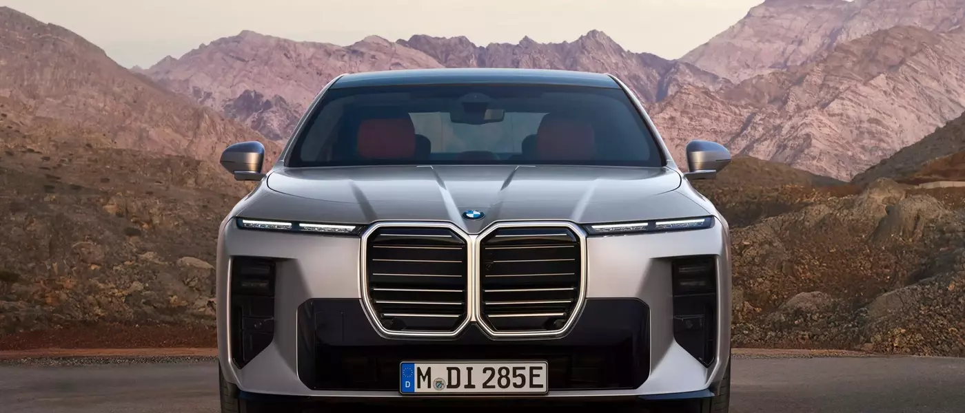 2027 BMW i7: A Comprehensive Review of BMW's Electric Flagship Sedan