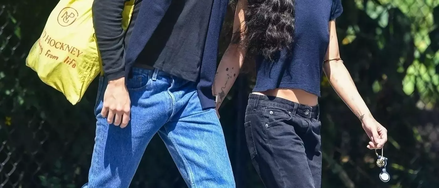 The Evolving Style of Harry Styles and Zoë Kravitz: A Fashionable Chronicle