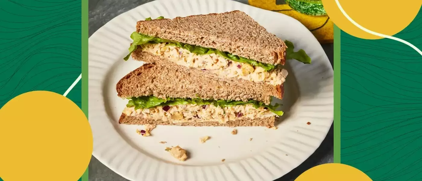 Elevate Your Lunch: A Quick and Protein-Packed Tuna and Chickpea Salad