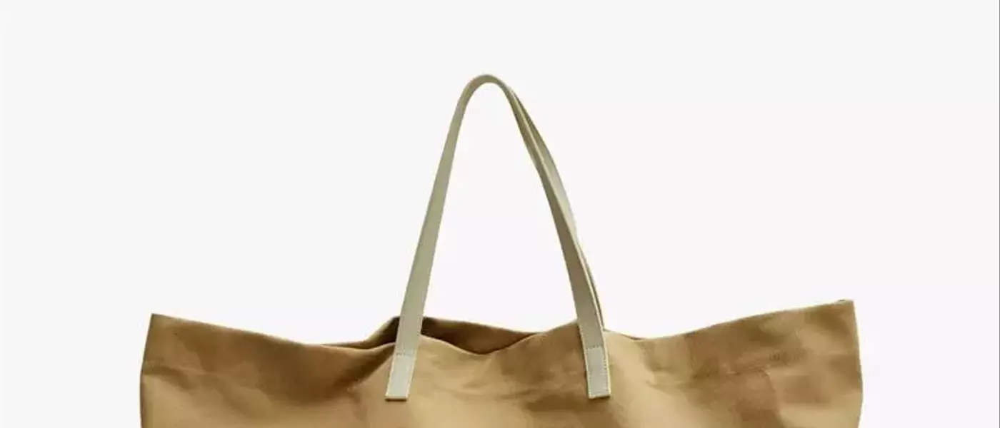 The Essential Canvas Totes for a Stylish Spring and Summer