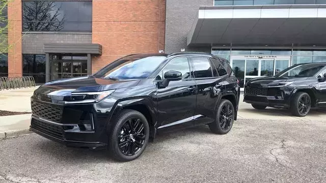 2026 Toyota RAV4: Enhanced Infotainment and Driver-Assistance Technologies