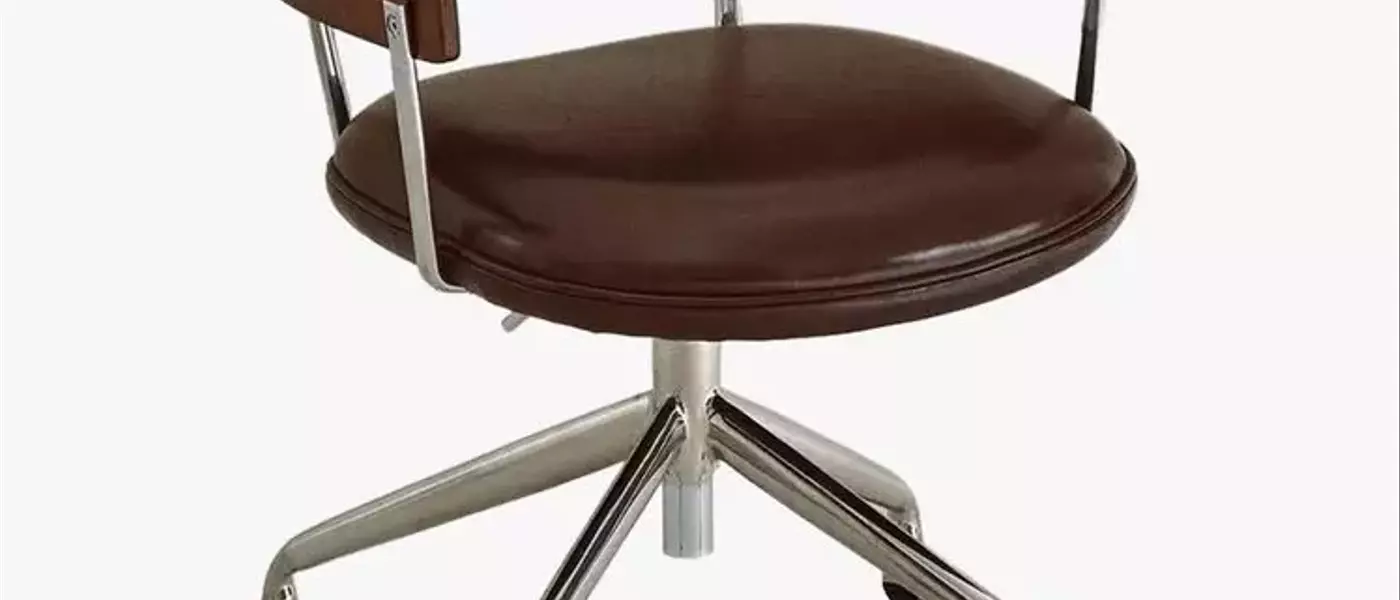 The Quest for the Perfect Desk Chair: Blending Style and Ergonomics