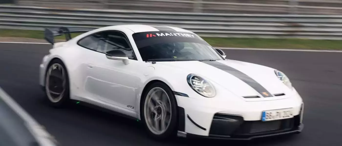 Porsche 911 GT3 Manthey Achieves New Nürburgring Record