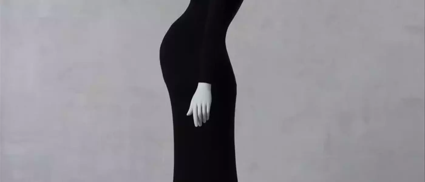Zoë Kravitz's Striking Appearance at the 2026 Met Gala