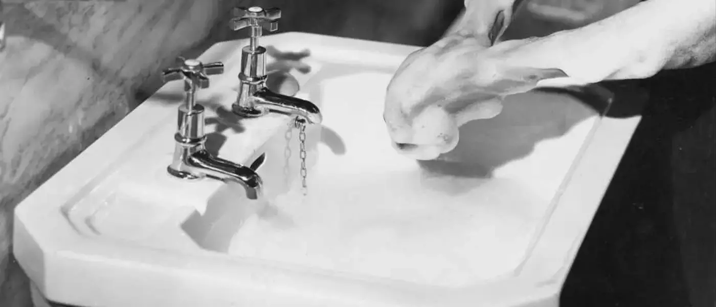 Exploring the 'Warsh' Pronunciation: Origins and Evolution in American English