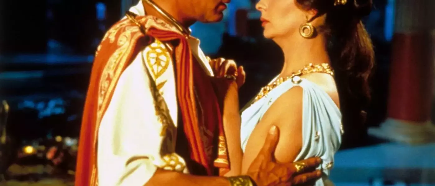 The Shifting Landscape of Accents in Historical Epics