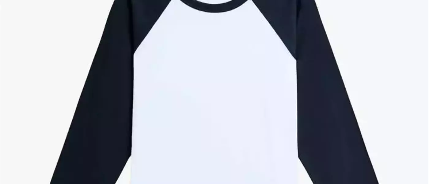 The Enduring Appeal of the Raglan Tee: A Style Staple's Versatility